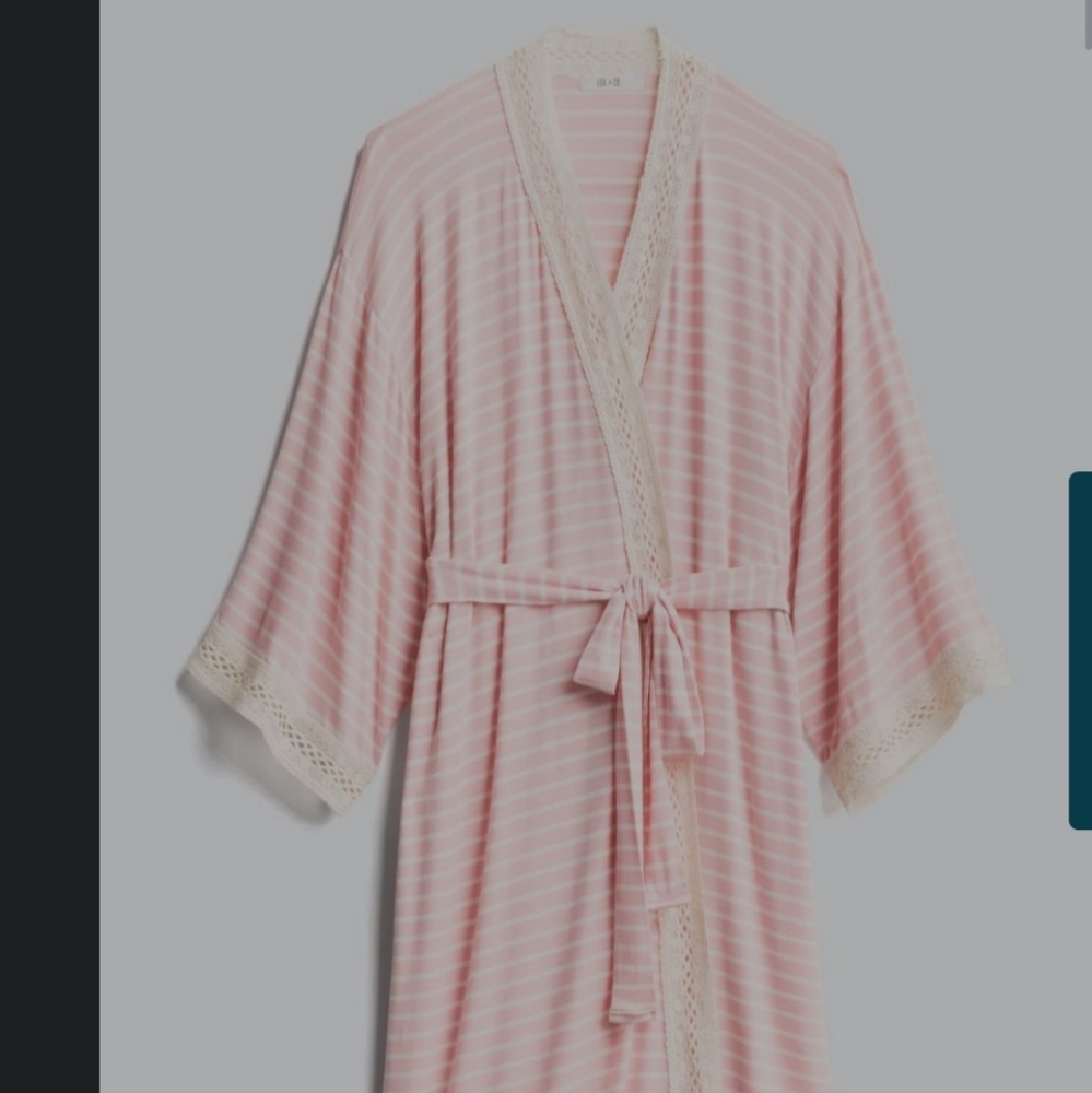 Lucy Maternity Delivery Robe - Picture 2 of 2